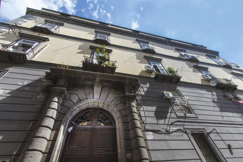 فندق Residenza Principe Di Carafa نابولي المظهر الخارجي الصورة
